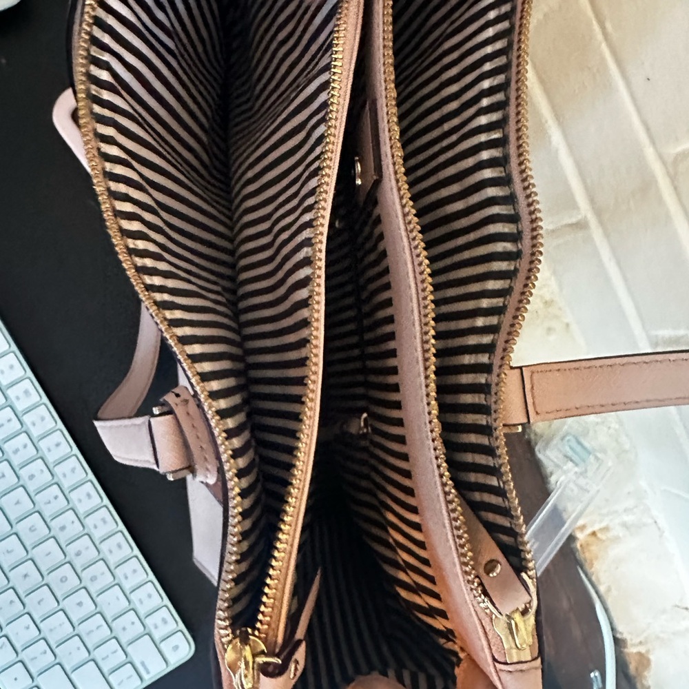 Kate Spade Blush Pink Tote Bag - Picture 9 of 13